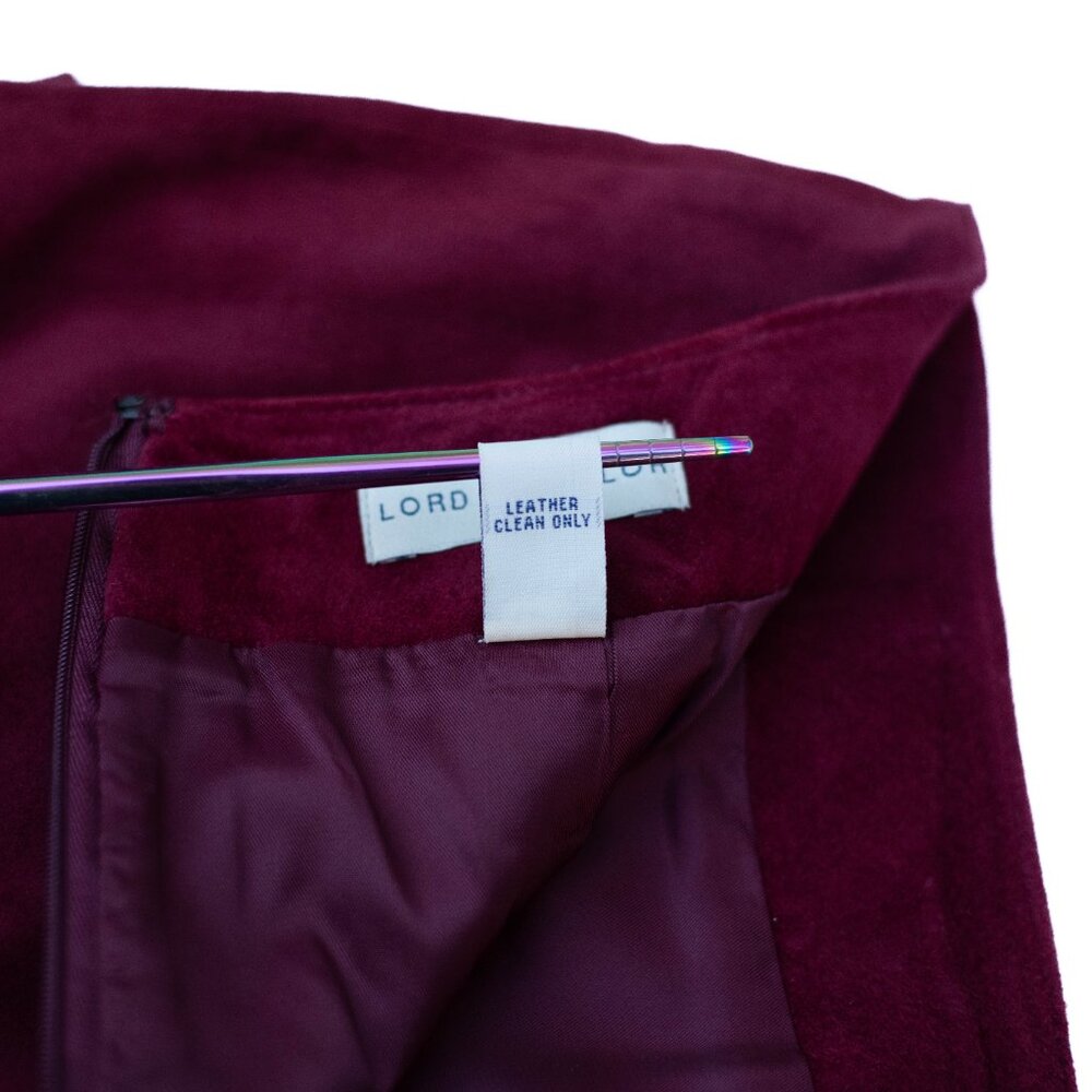 Genuine Burgundy Suede Leather Mini Skirt Lord & Taylor Size 4 Y2K Goth Witchy - Picture 5 of 5